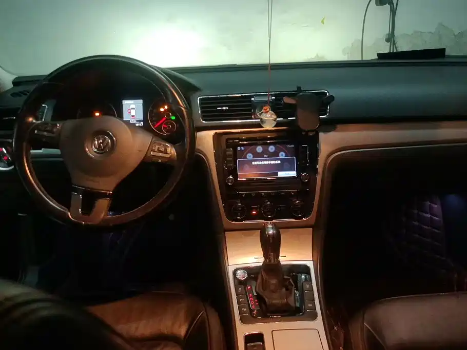 Volkswagen Passat 2014 2014 1.8TSI DSG Executive Navigation Edition