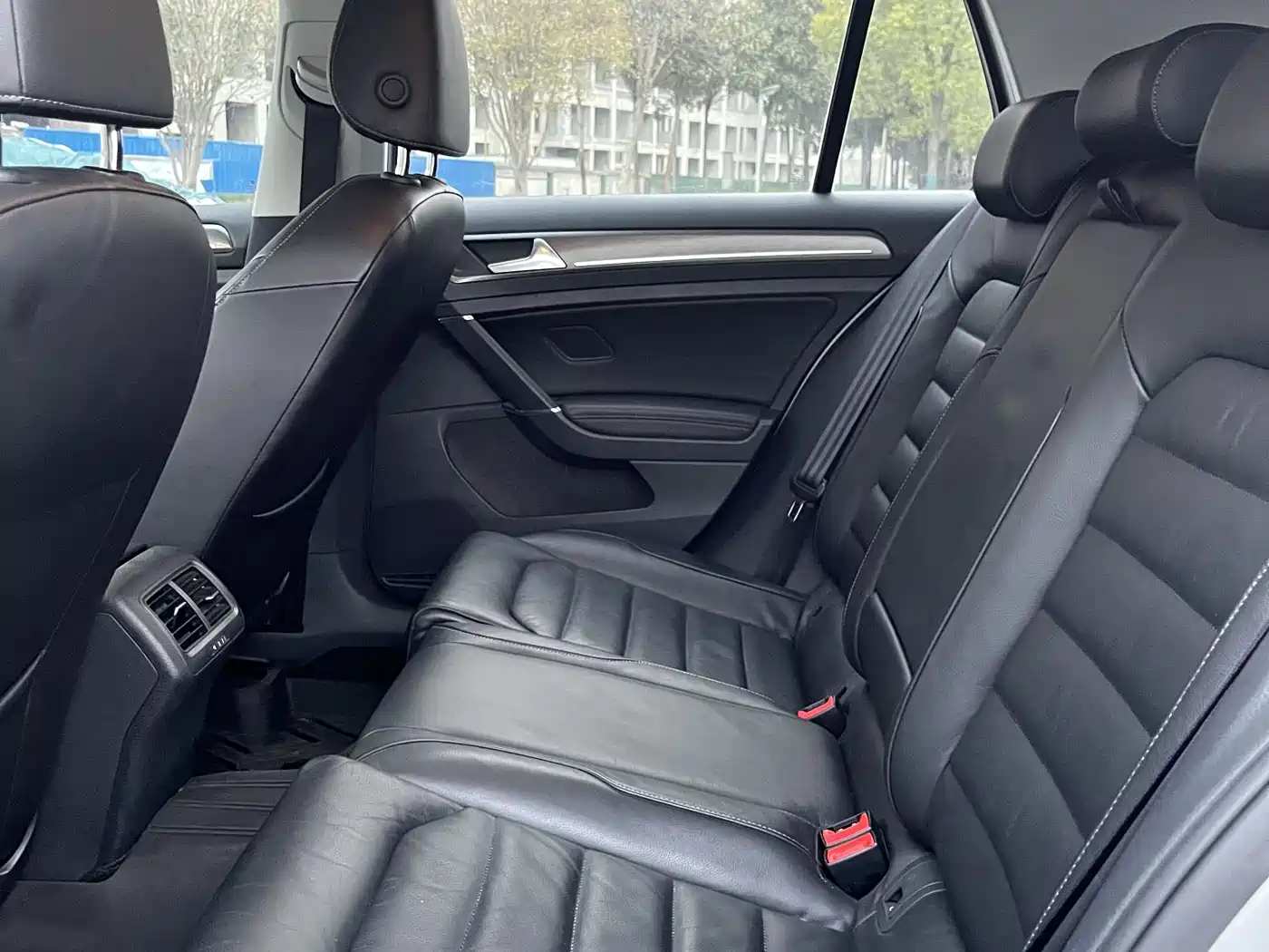 Фото 9 - Volkswagen Golf