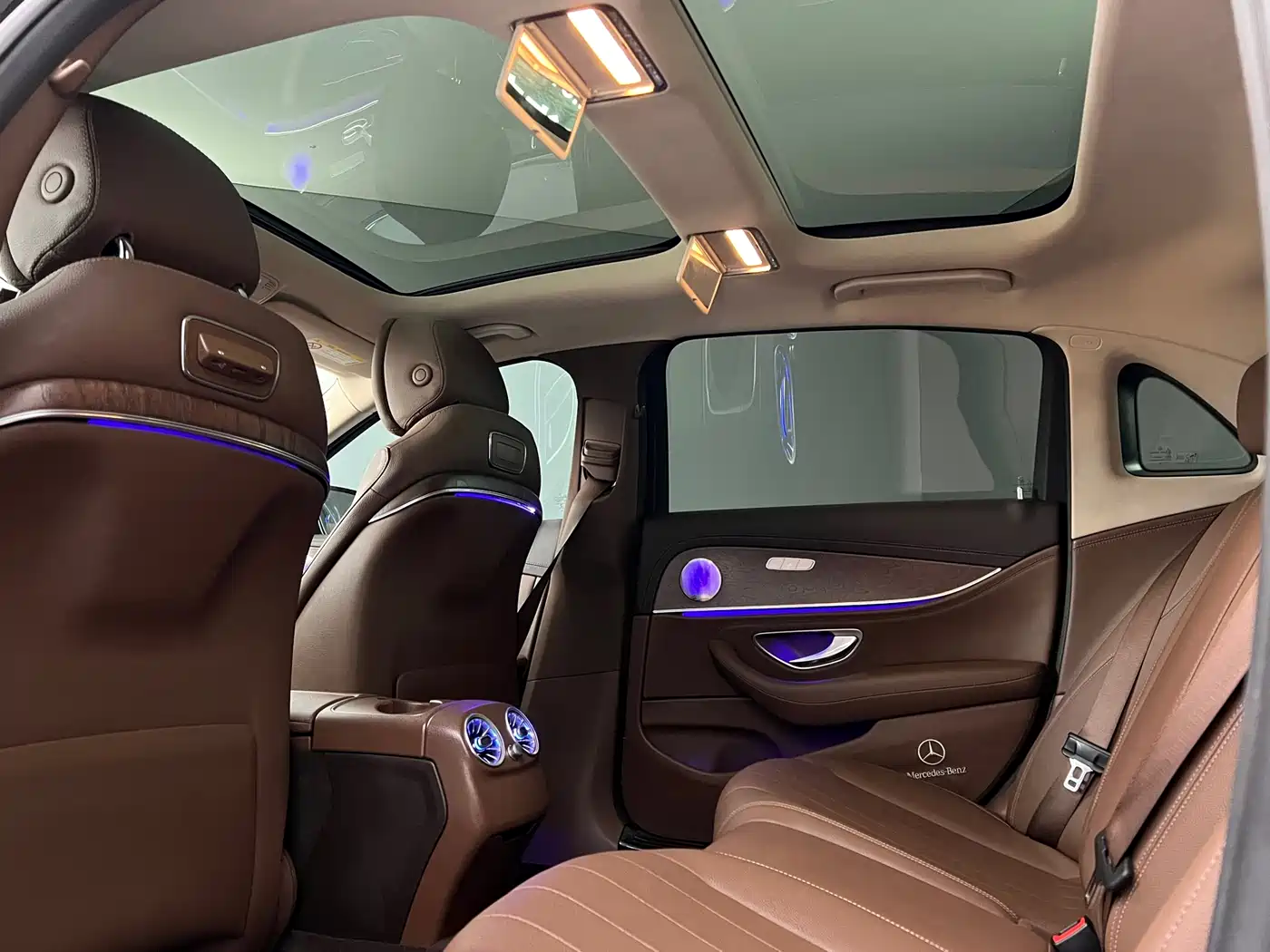 Mercedes-Benz E-Class 2020 E 300 L Fashion фото 7