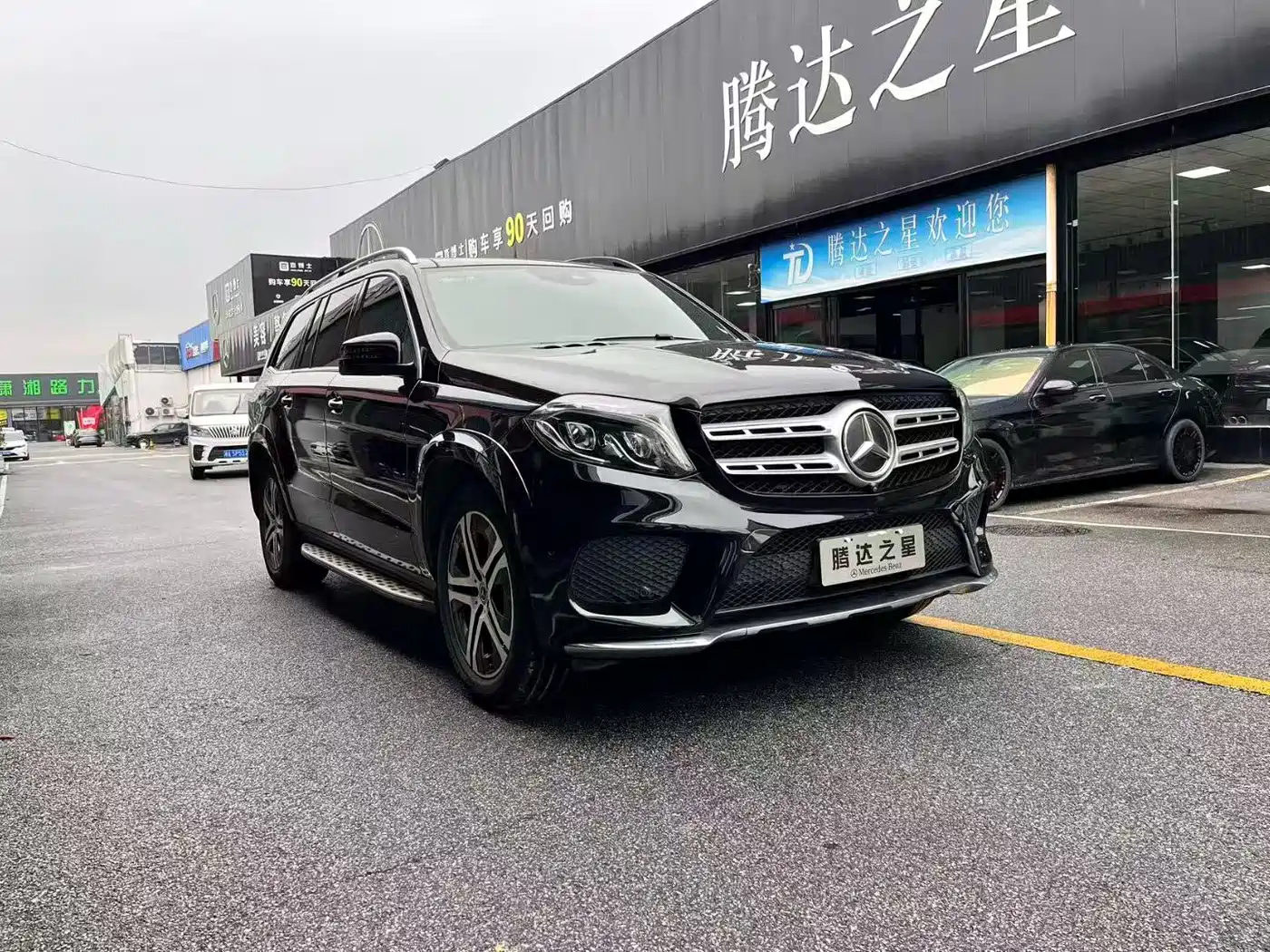 Mercedes-Benz GLS 2018 GLS 400 4MATIC Luxury фото 3
