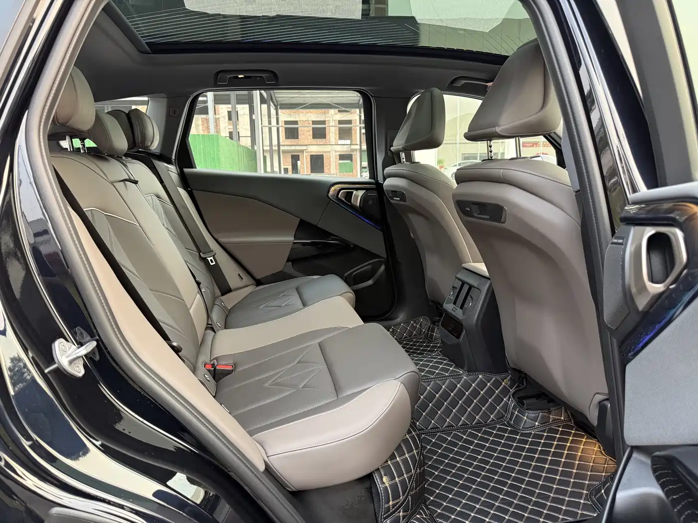 BMW X3 2025 xDrive30L Premium M Sport Package фото 10