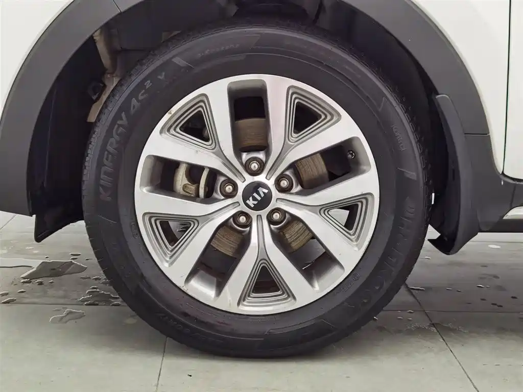 Kia Sportage 2015 2.0L Automatic 2WD GLS фото 17