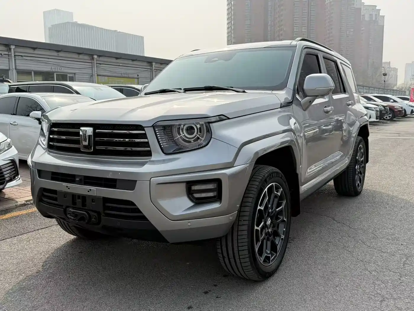 TANK TANK 700 NEW ENERGY