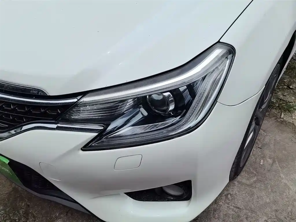 Toyota Reiz 2013 2.5V Premium Edition фото 24