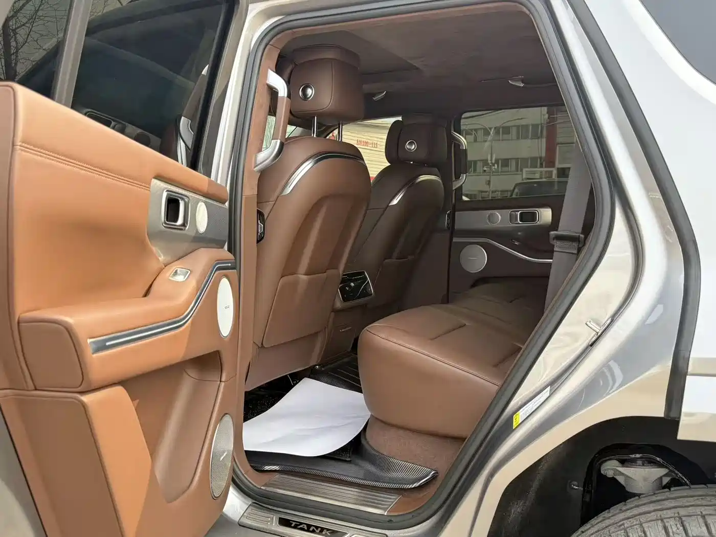 TANK TANK 700 NEW ENERGY