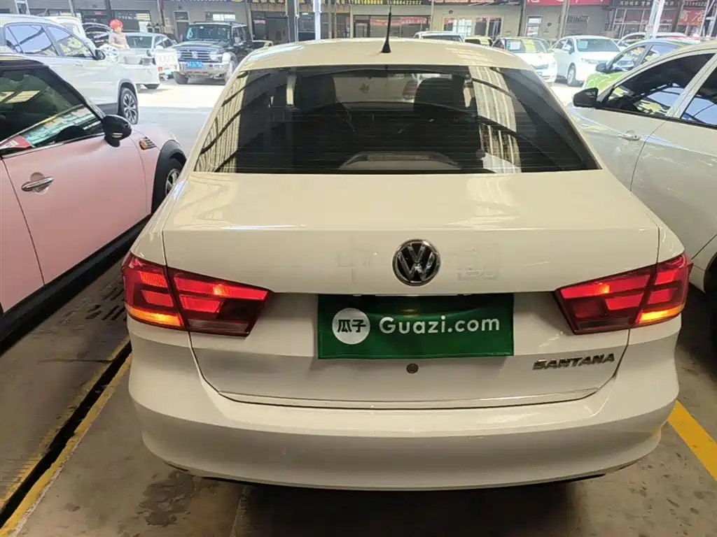 Volkswagen Santana 2015 1.4L Manual Trend Edition фото 6