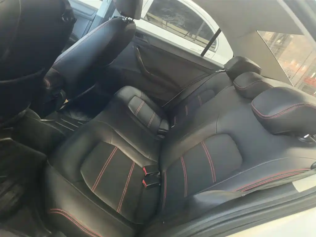 Volkswagen Santana 2015 1.4L Manual Trend Edition фото 17