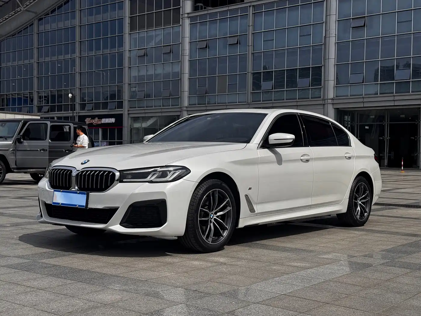BMW 5 Series 2022 525Li Luxury Package