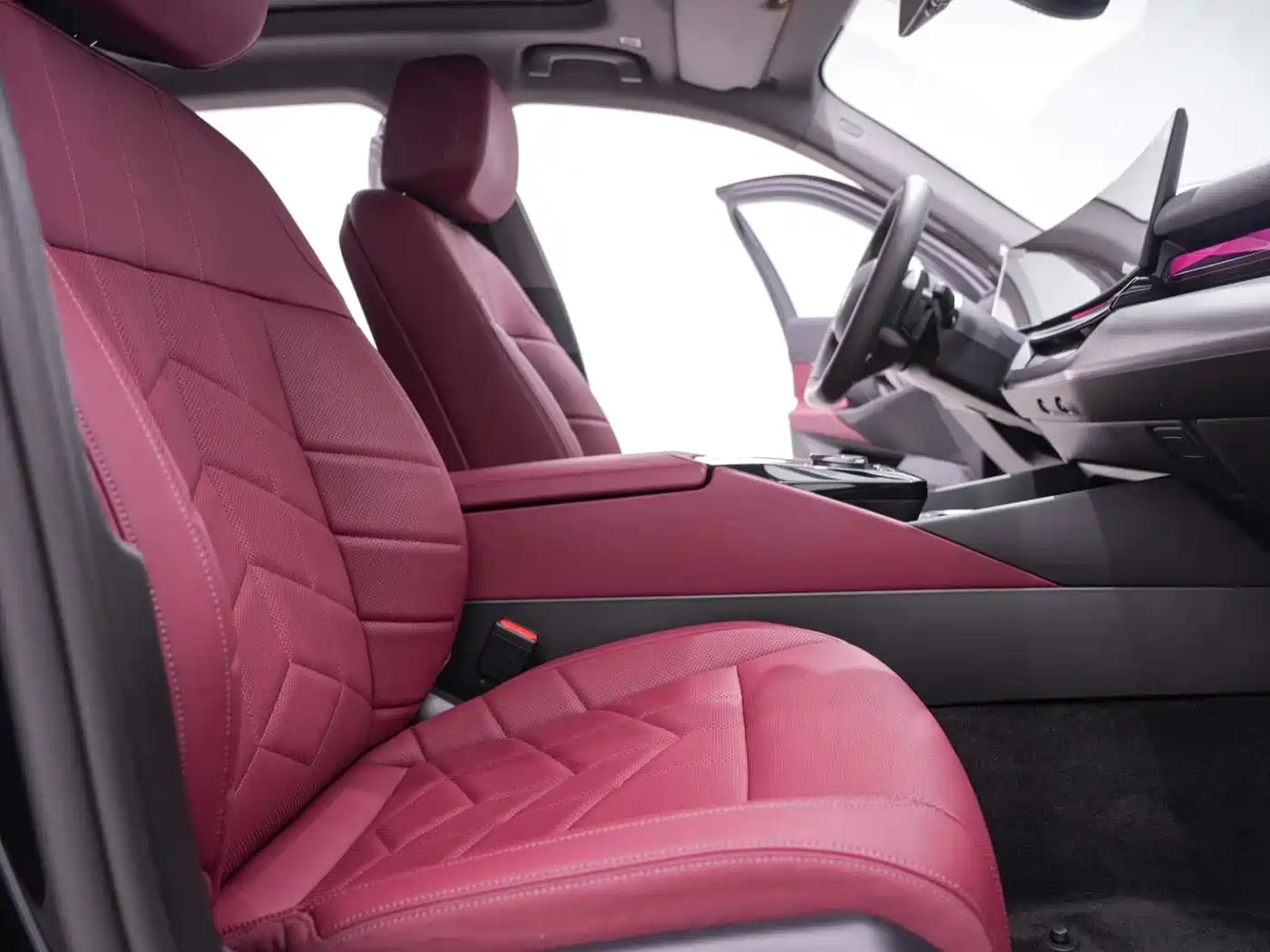 BMW 5 Series 2025 530Li Leading M Sport Package фото 16