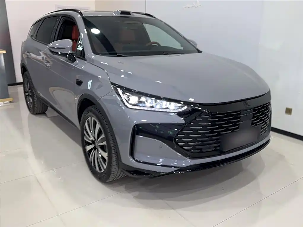 BYD Tang New Energy 2026 DM-i 260KM Premium Edition фото 9