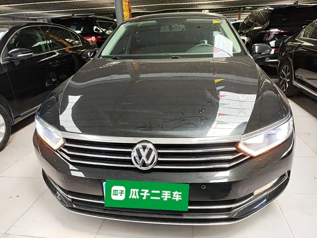 Фото 3 - Volkswagen Magotan