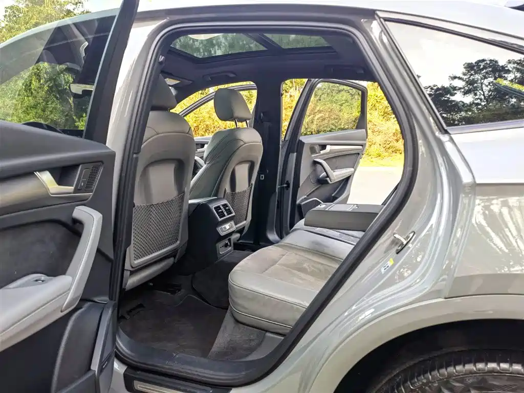 Audi Q5L Sportback 2022 45 TFSI Luxury фото 10