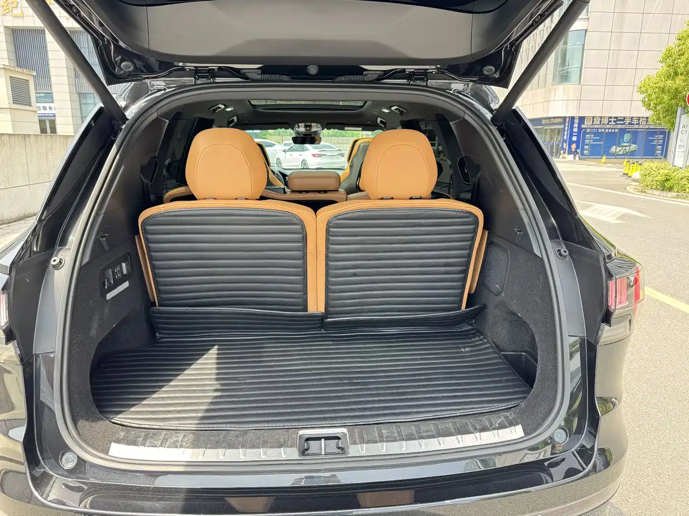 Lynk & Co 09 2021 2.0T Halo 7-seater фото 21