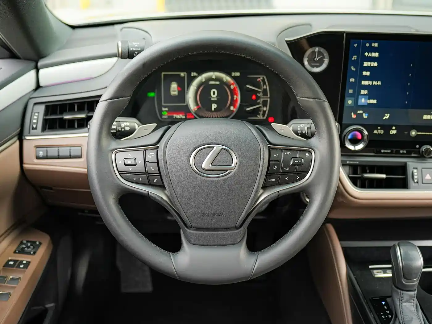 Lexus ES 2025 300h Ultimate Edition фото 21