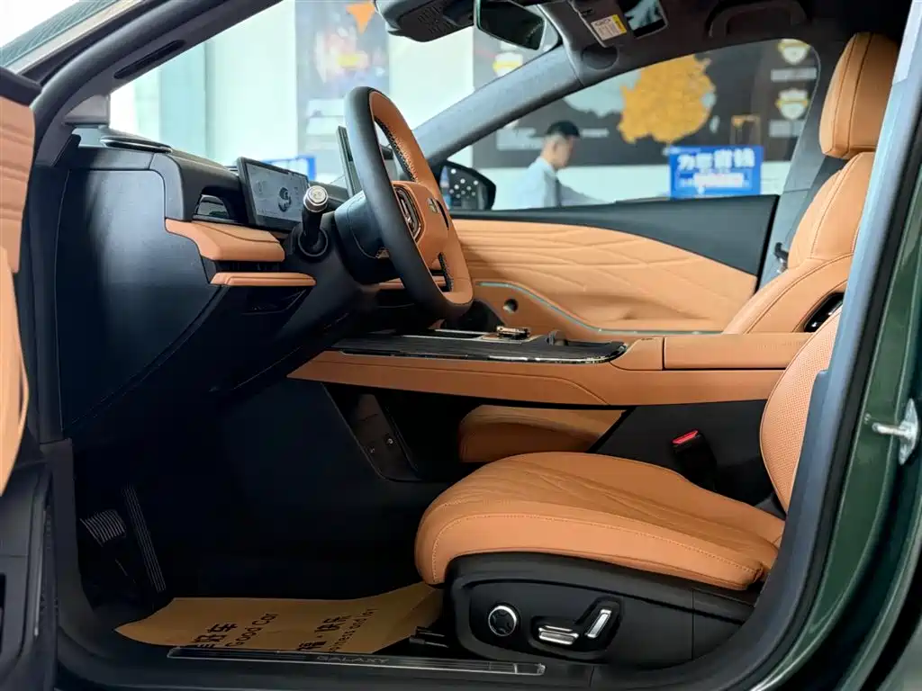 Geely Galaxy Galaxy Xingyao 8 2025 130km EM-P Starship Edition фото 4