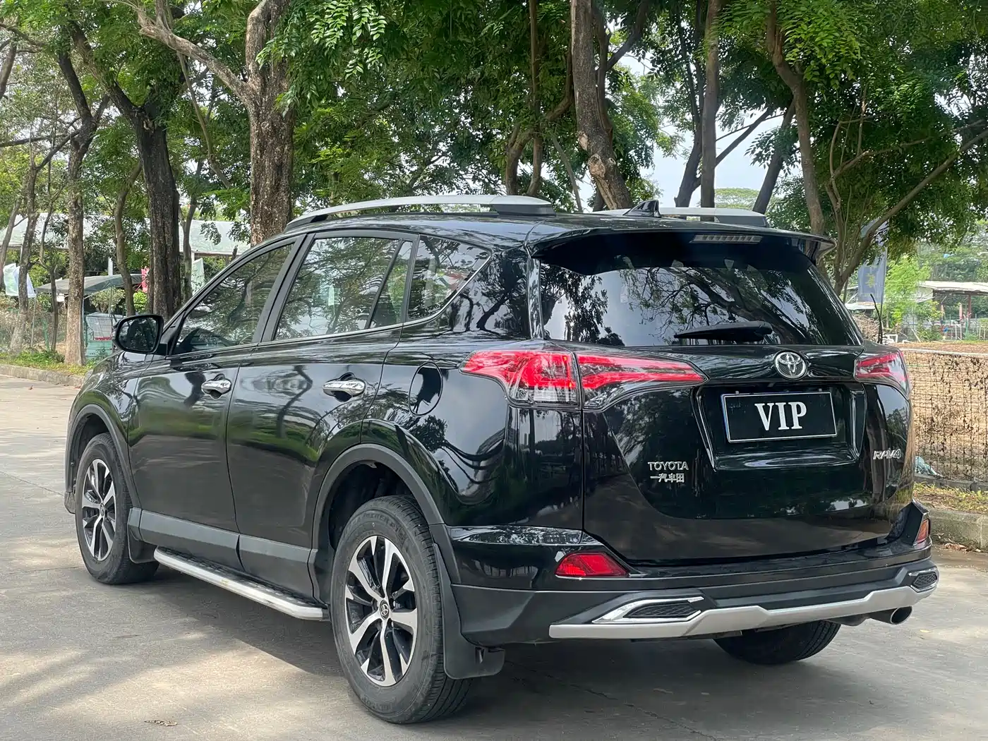 Toyota RAV4 Rongfang 2016 2.0L CVT 2WD Trend (China V) фото 17