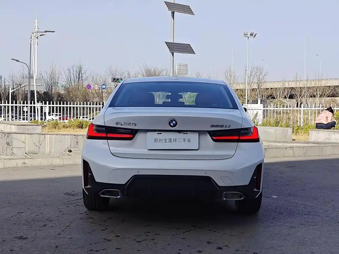 BMW 3 Series 2024 325Li M Sport Package фото 6