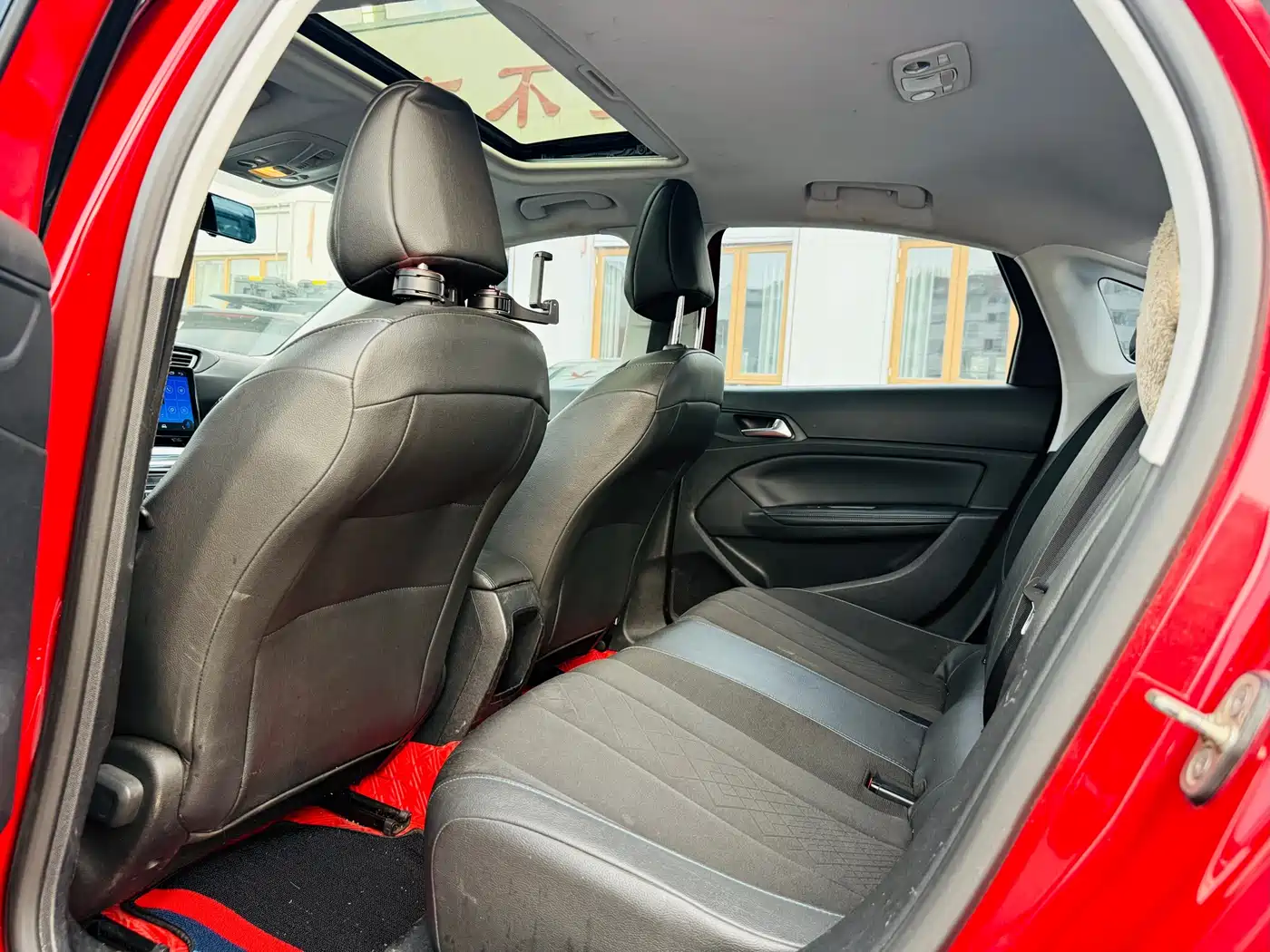 Peugeot 308 2016 1.6L Automatic Luxury фото 7