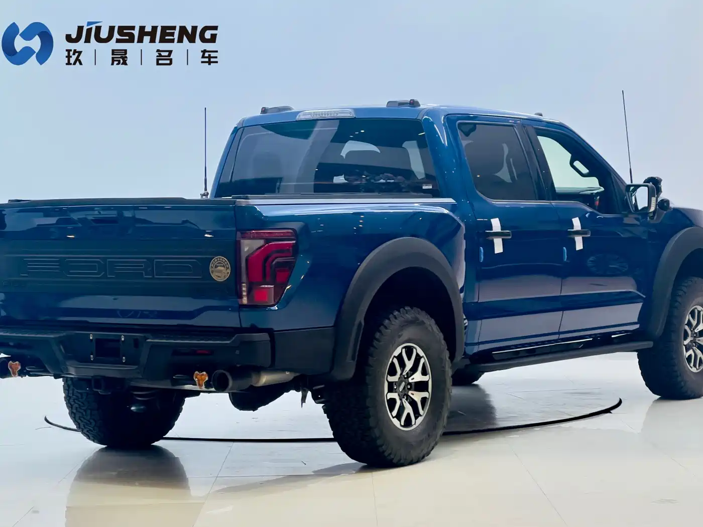 FORD F-150 RAPTOR