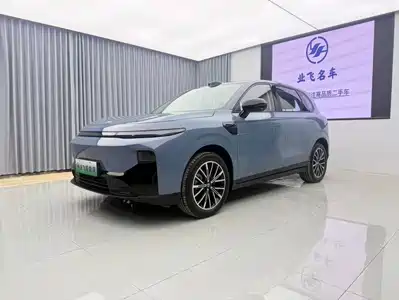 Leapmotor B10