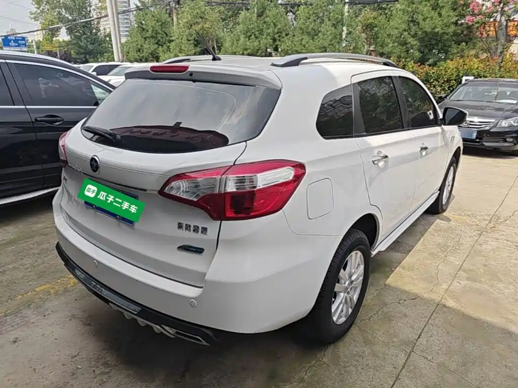 Venucia T70 2017 2016 2.0L CVT Rui Xing Edition