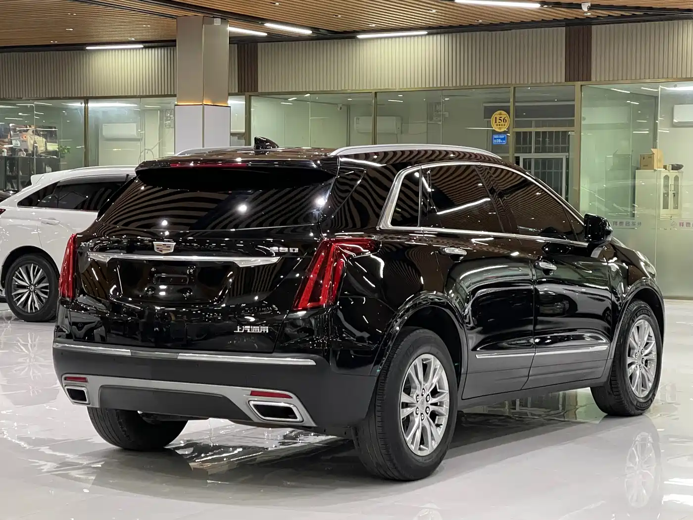 CADILLAC XT5