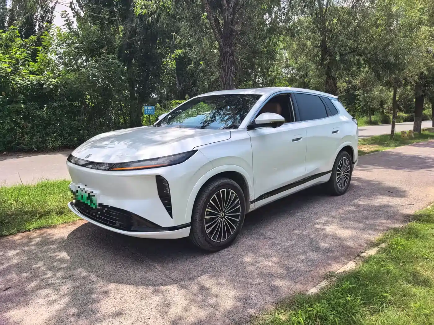 Dongfeng Aeolus L8 2025 2025 Plug-in Hybrid