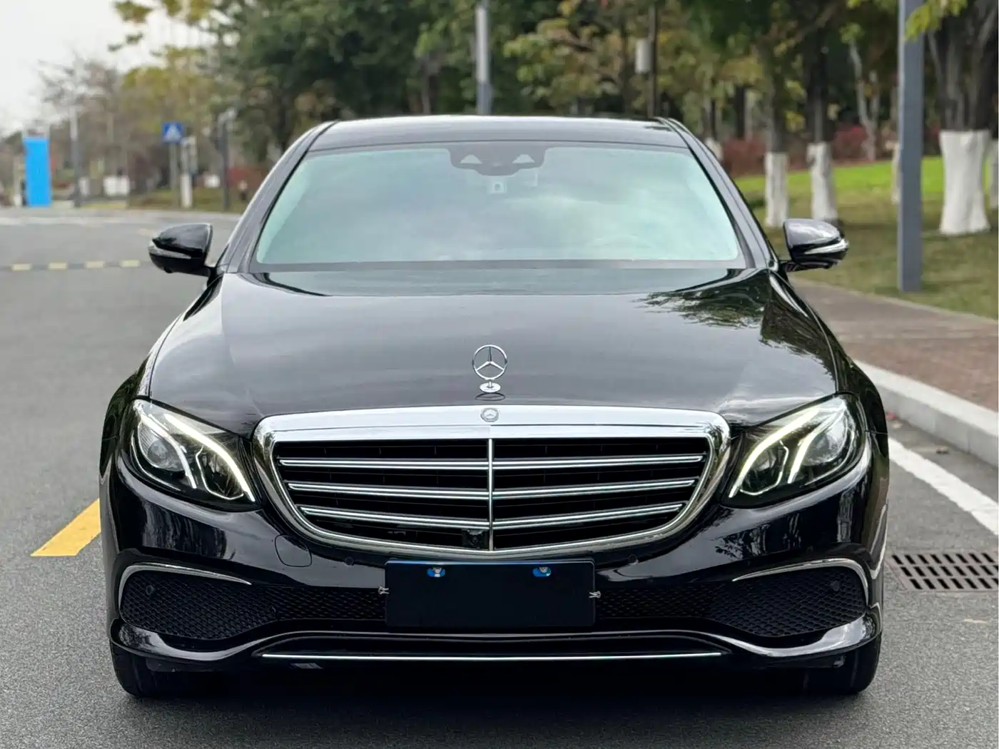 Mercedes-Benz E-Class 2020 Facelift E 300 L Sport Exclusive фото 2