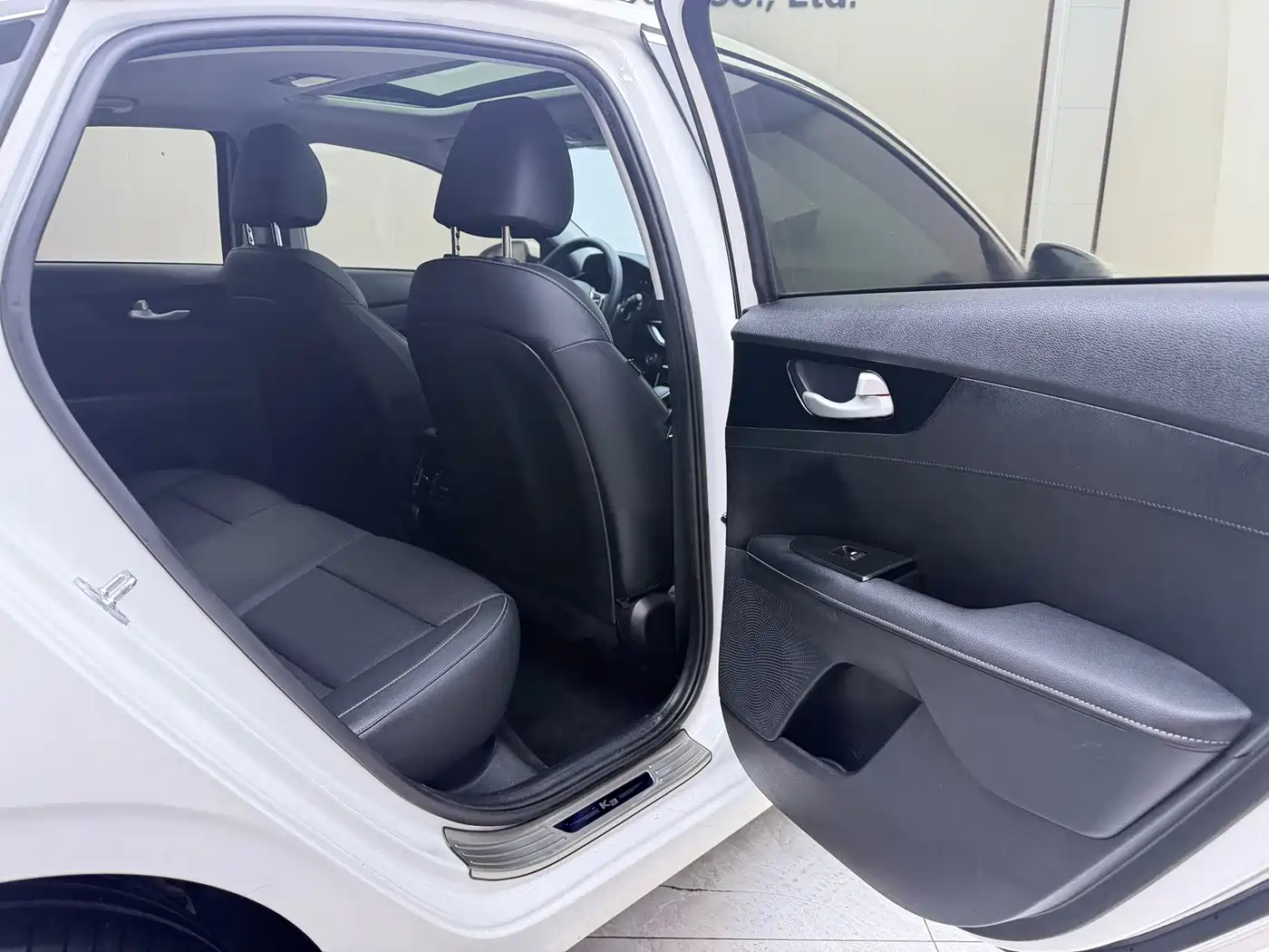 Kia K3 2023 2021 1.5L CVT Luxury Edition