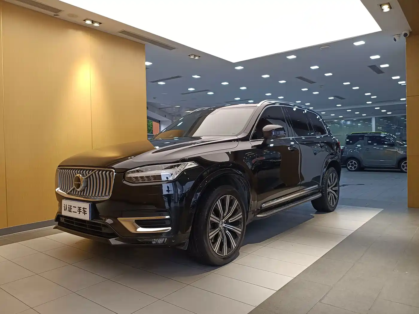 Фото 1 - Volvo XC90