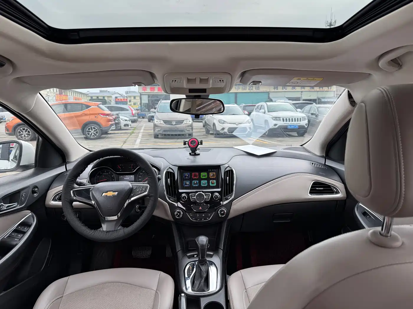 Chevrolet Cruze 2015 1.5L Automatic Luxury Edition фото 14