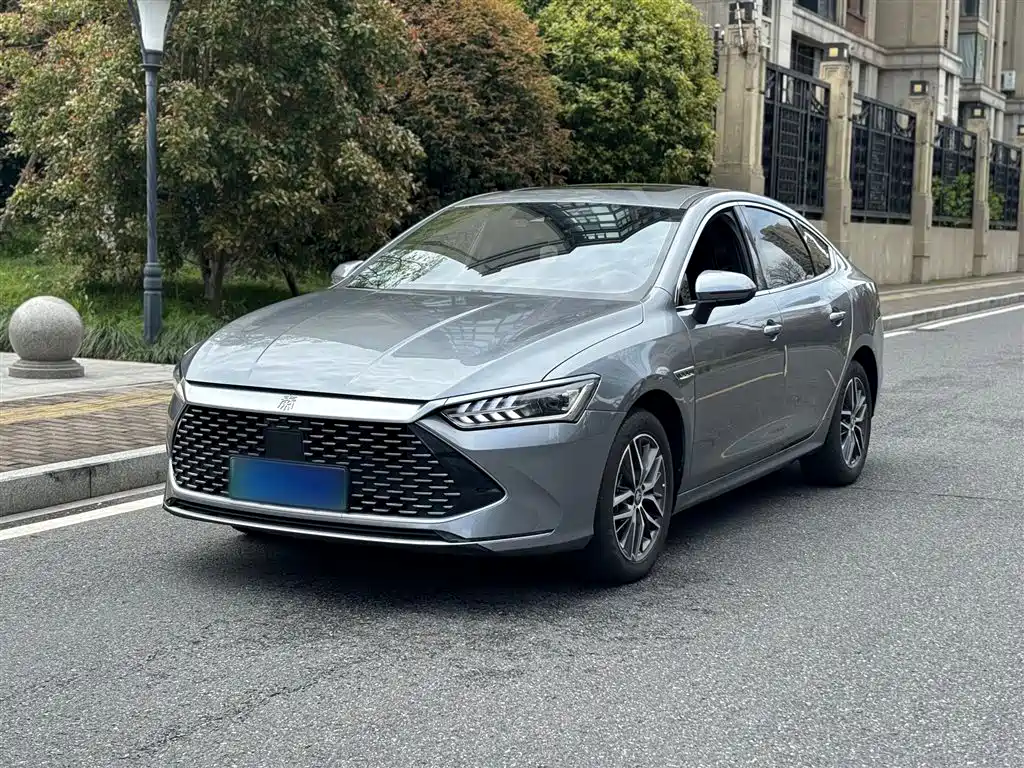 BYD Qin PLUS 2021 DM-i 120KM Flagship