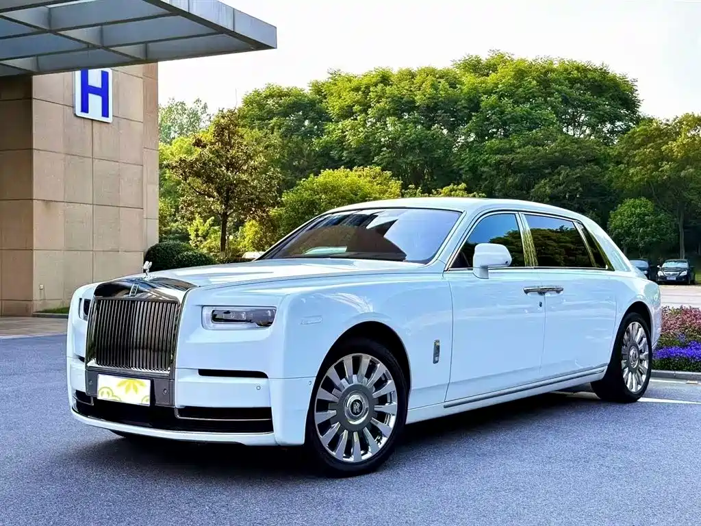 Rolls-Royce Phantom 2024 Long Wheelbase Series II