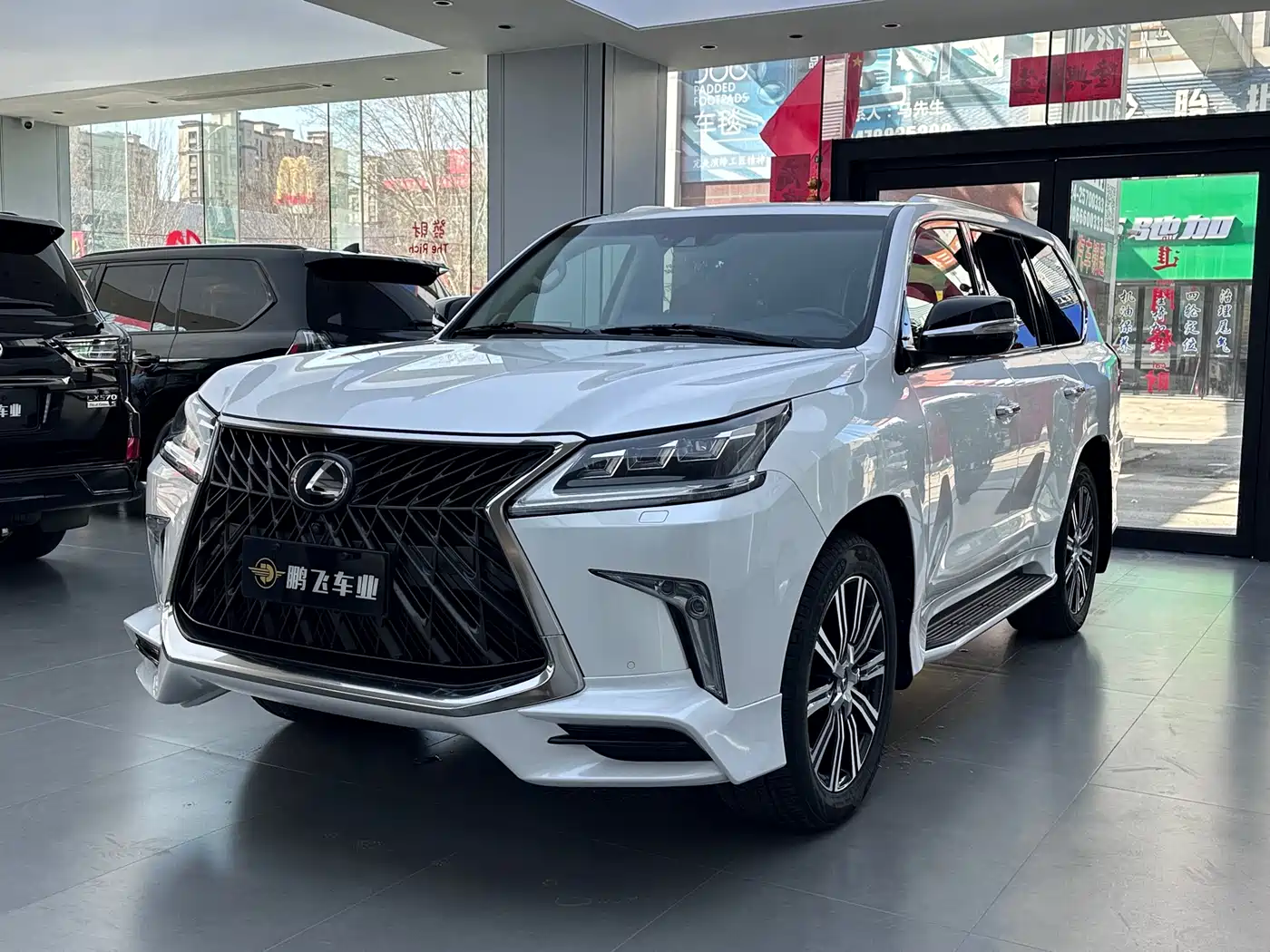 Lexus LX 2017 570 Peak Special Limited Edition