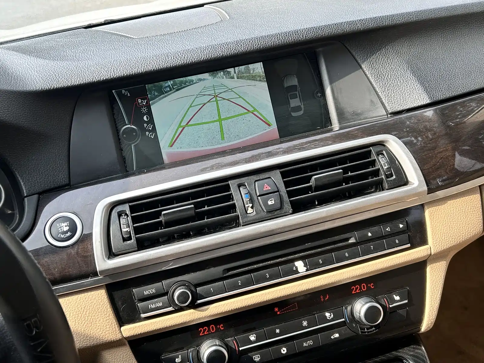 Photo 15 - BMW 5 Series