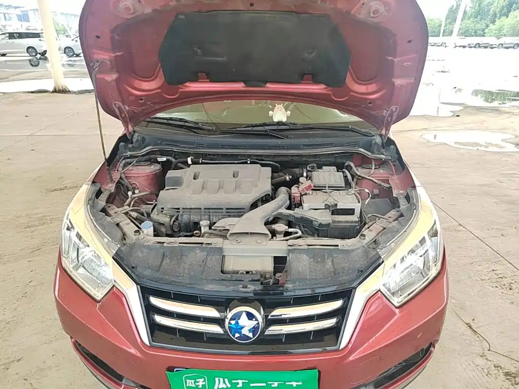 Venucia R50 2017 2015 1.6L Automatic Fashion Edition