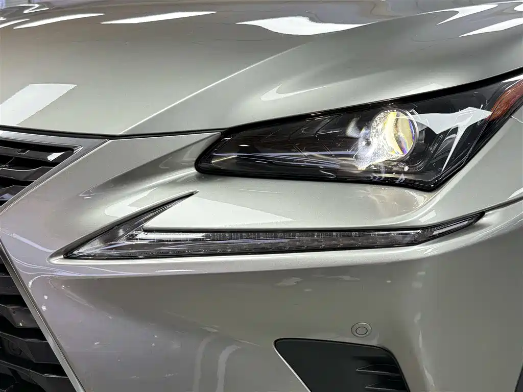 Lexus NX 2020 200 FWD Sharp Edition China VI фото 10
