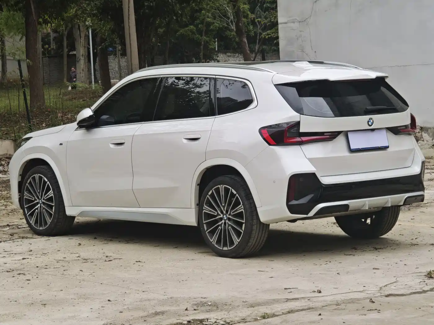 BMW X1 2023 xDrive25Li M Sport Package фото 6