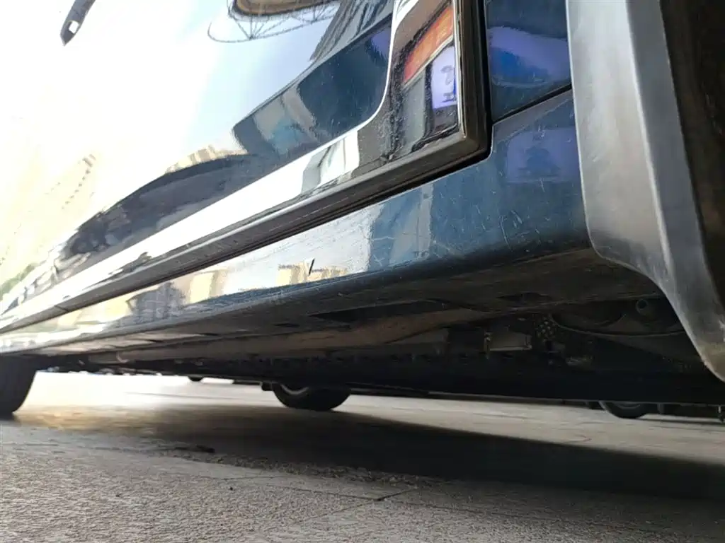 Voyah Auto Voyah Dreamer 2025 PHEV AWD Flagship Kunpeng Edition фото 21