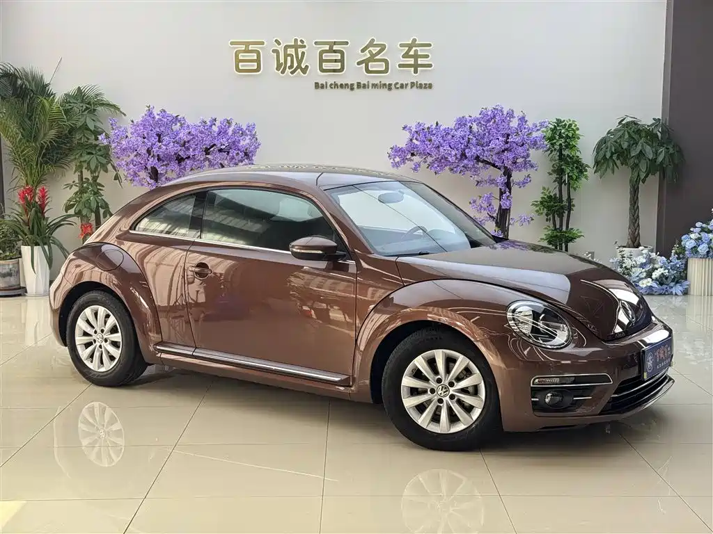 Volkswagen Beetle 2017 180TSI Enjoy фото 4