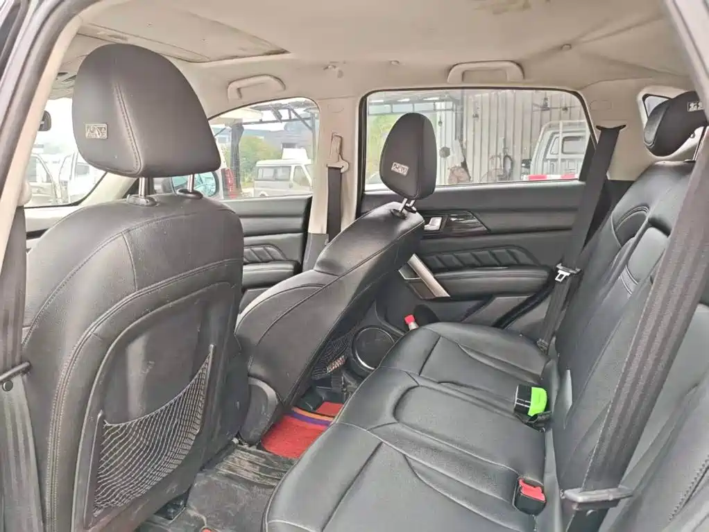 Фото 6 - Haval H2