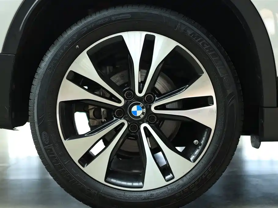 BMW X1 2022 sDrive20Li Fashion фото 22