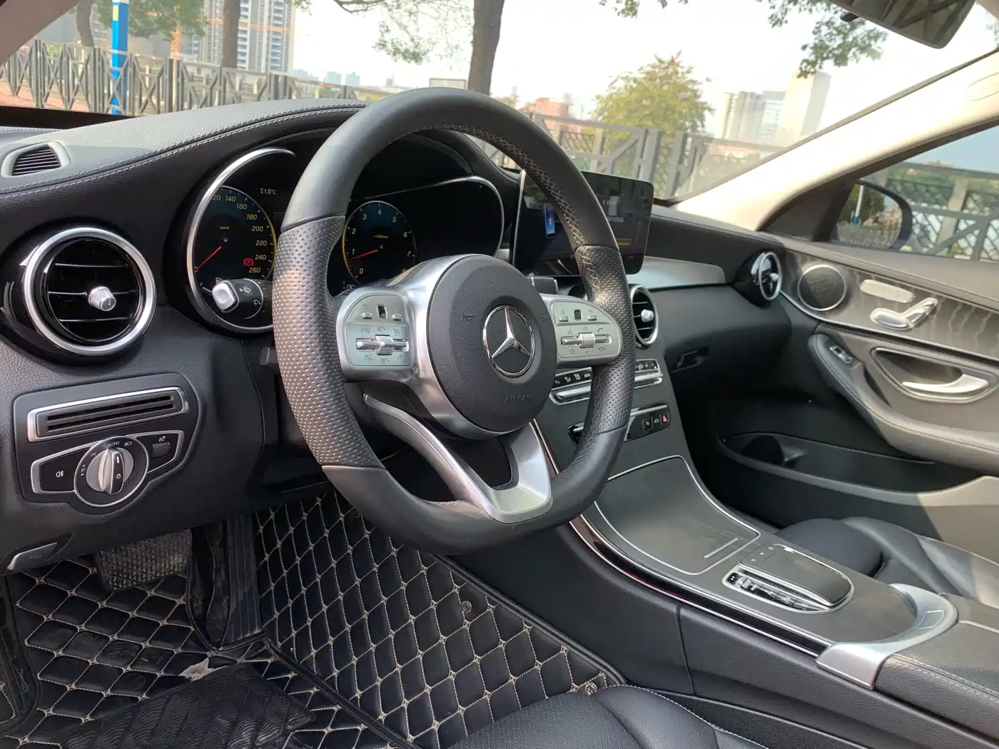 MERCEDES-BENZ C CLASS