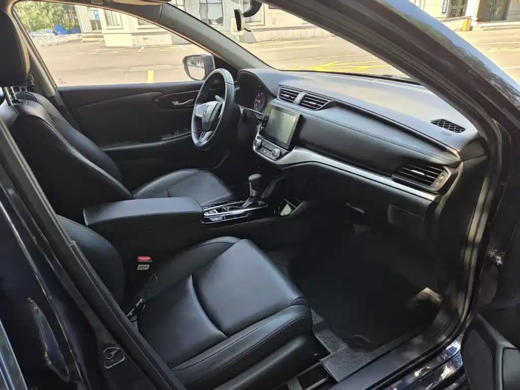 Honda ENVIX 2023 2022 180TURBO CVT Comfort Edition