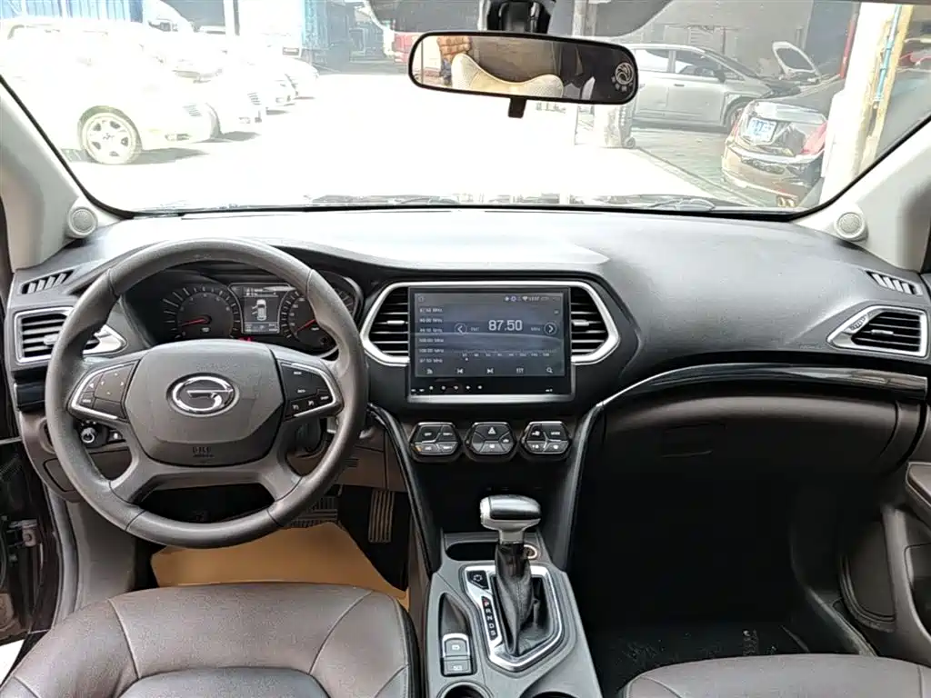 GAC Trumpchi Trumpchi GS4 2016 235T G-DCT Elite Edition фото 10