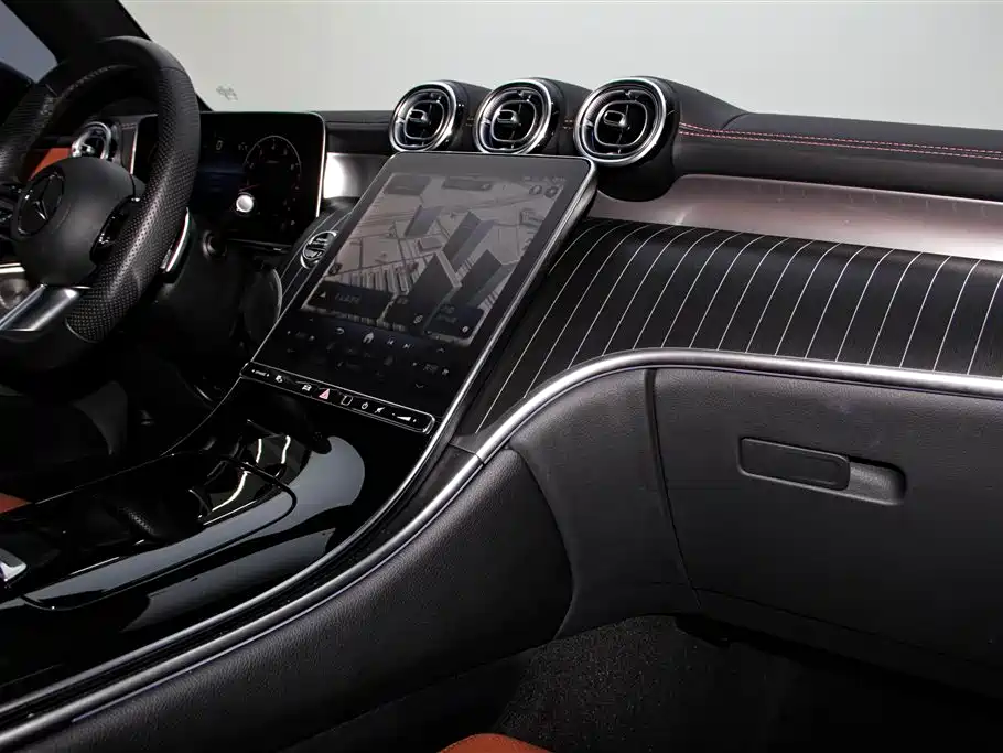 Mercedes-Benz GLC 2024 Facelift GLC 300 L 4MATIC Sport 7-seater фото 23