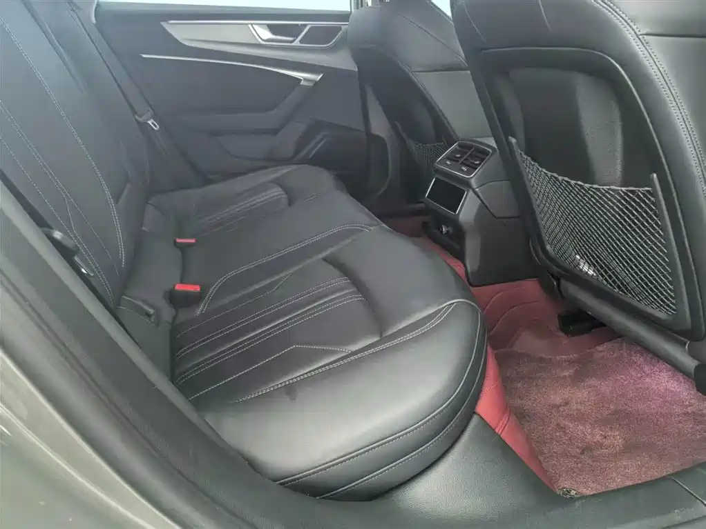 Audi A7 2024 45 TFSI Premium Selection фото 16