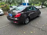 Фото 8 - Geely Emgrand