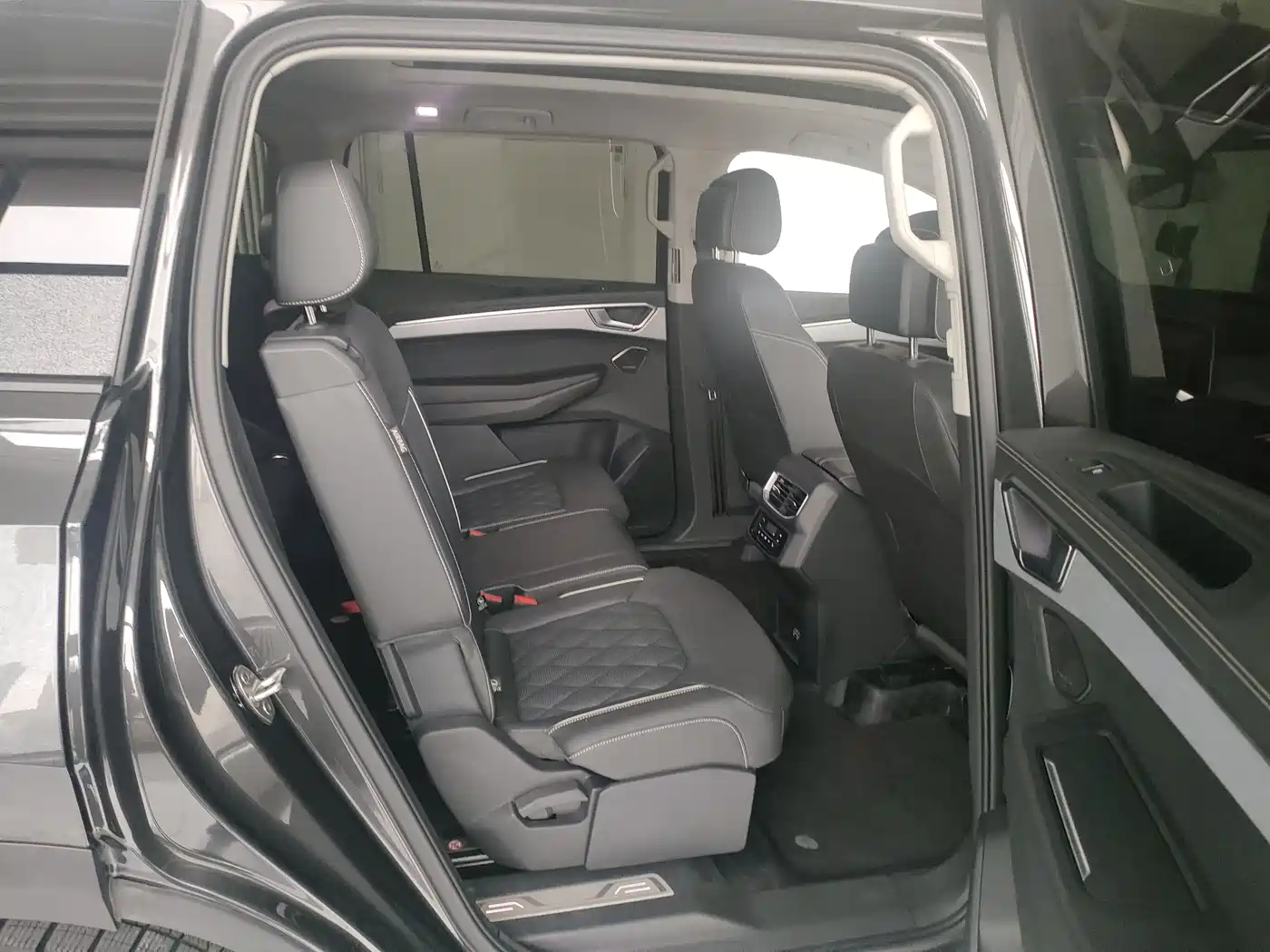 Volkswagen Talagon 2022 530TSI 4WD Flagship Victory Pro Edition 6-seater фото 4