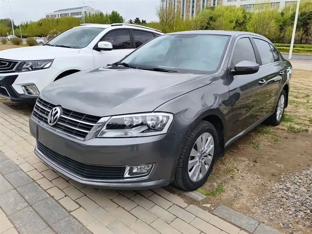 Volkswagen Lavida 2013 Facelift Classic 1.6L Automatic Comfort фото 2